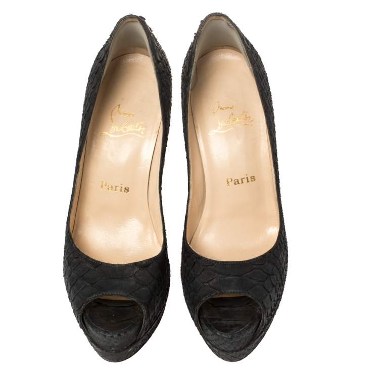 Pre Owned Christian Louboutin Black Python Very Prive Peep Toe Pumps Size 35