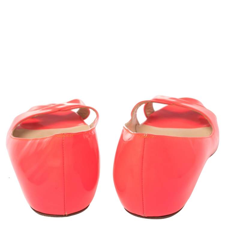 Pre Owned Christian Louboutin Neon Pink Patent Leather Croisette Flats Size 38.5