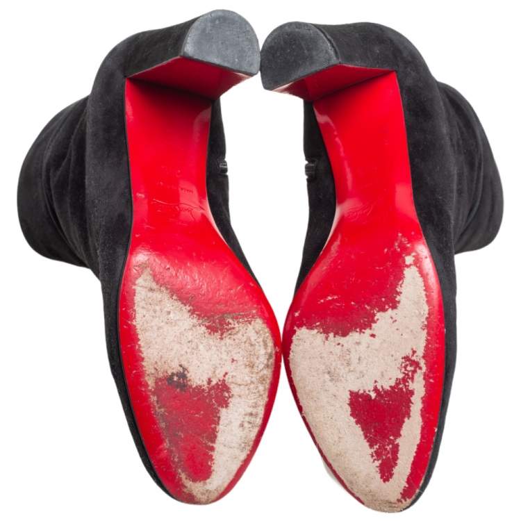 مملوكة مسبقًا Christian Louboutin Black Suede Ankle Boots Size 38.5