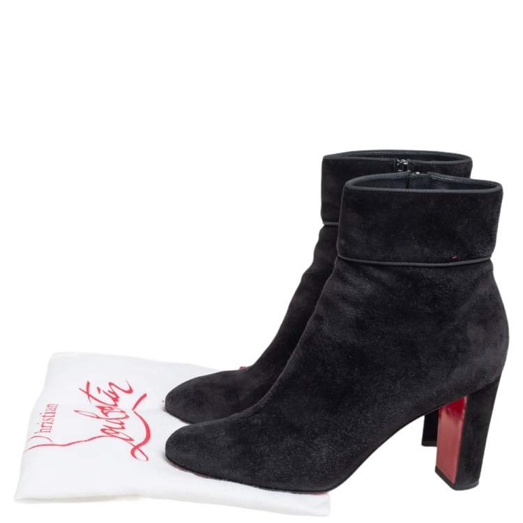 مملوكة مسبقًا Christian Louboutin Black Suede Ankle Boots Size 38.5