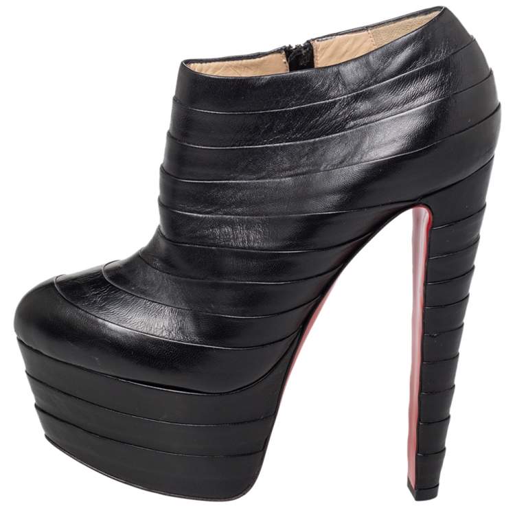 مملوكة مسبقًا Christian Louboutin Black Leather Amor Ankle Boots Size 38.5