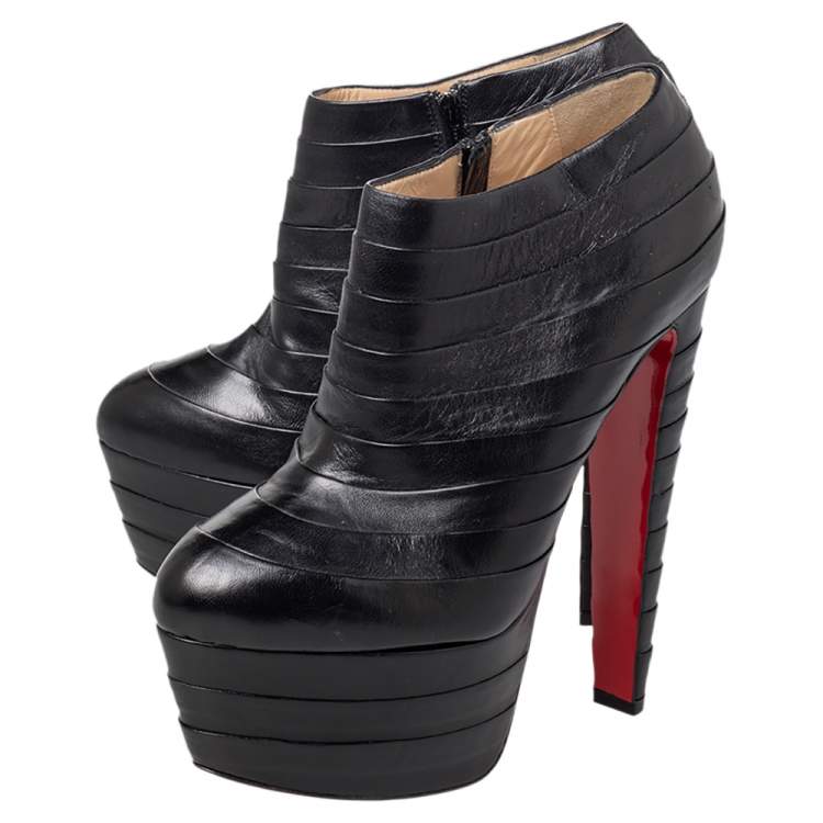 مملوكة مسبقًا Christian Louboutin Black Leather Amor Ankle Boots Size 38.5
