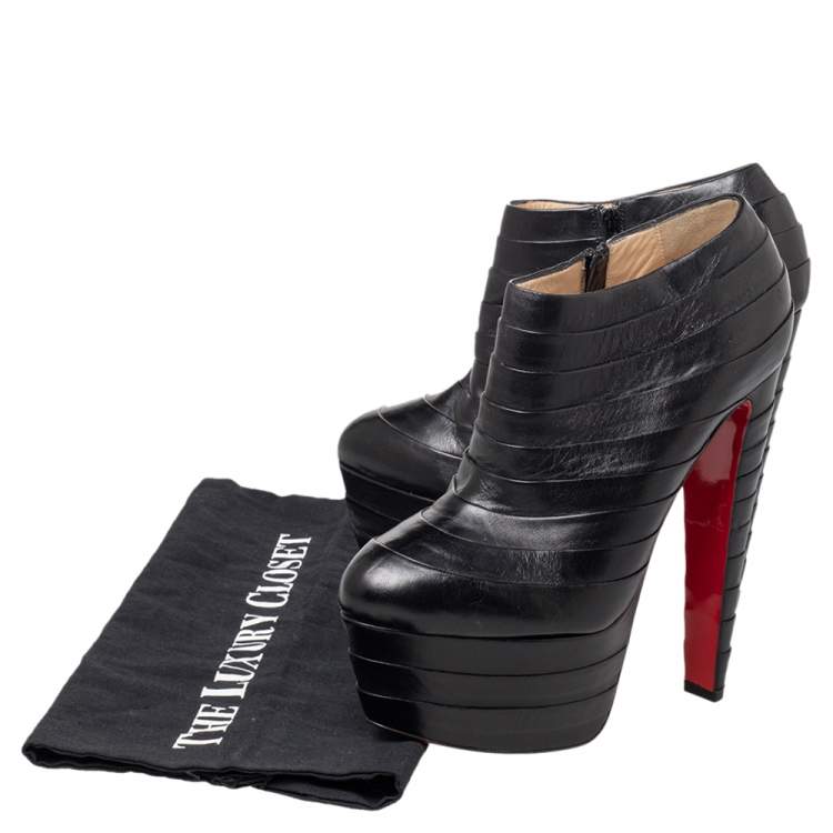 مملوكة مسبقًا Christian Louboutin Black Leather Amor Ankle Boots Size 38.5