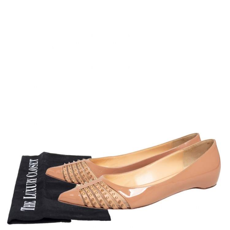 مملوكة مسبقًا Christian Louboutin Nude Patent Leather Goldoflat  Flats Size38