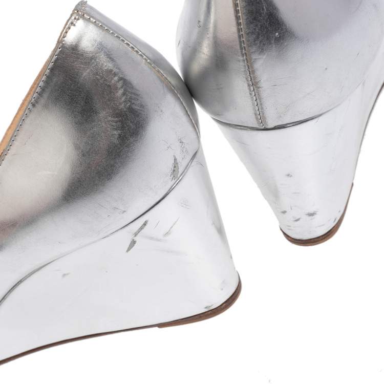 Pre Owned Christian Louboutin Metallic Silver Leather Peep Toe Wedge  Pumps Size 39