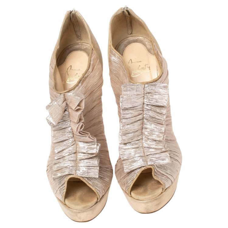 مملوكة مسبقًا Christian Louboutin Beige Lurex Fabric And Suede  Peep Toe Booties Size 40.5