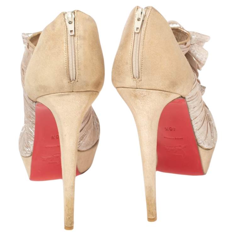 مملوكة مسبقًا Christian Louboutin Beige Lurex Fabric And Suede  Peep Toe Booties Size 40.5