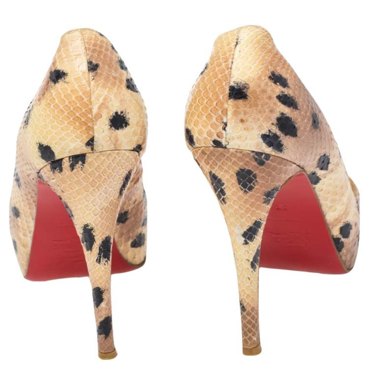 Pre Owned Christian Louboutin Beige/Black Snakeskin   Prive  pumps Size 38