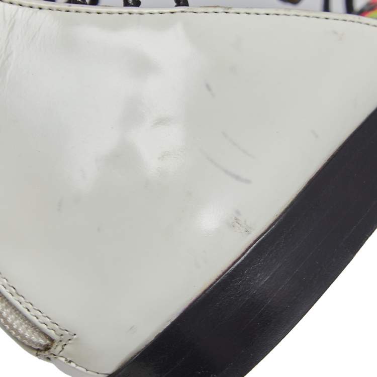 Pre Owned Christian Louboutin White/Black Patent Leather Blanca Gladiator Flat Sandals Size 37