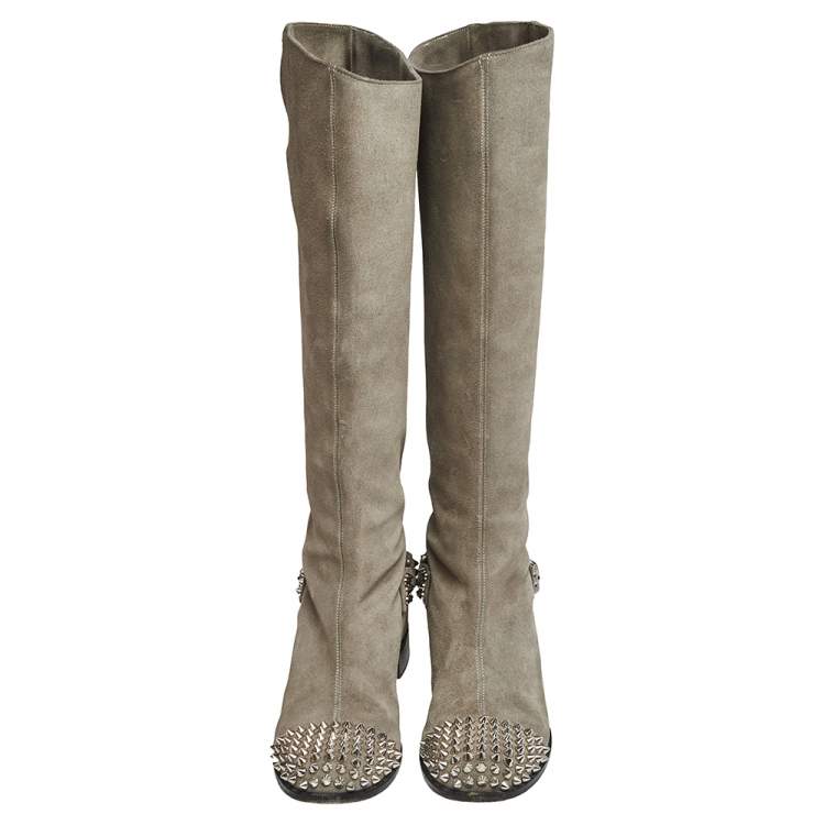 مملوكة مسبقًا Christian Louboutin Grey Suede Egoutina Spikes Knee Boots Size 37