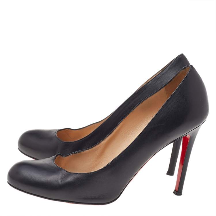 Pre Owned Christian Louboutin Black Leather Simple Pumps Size 38.5
