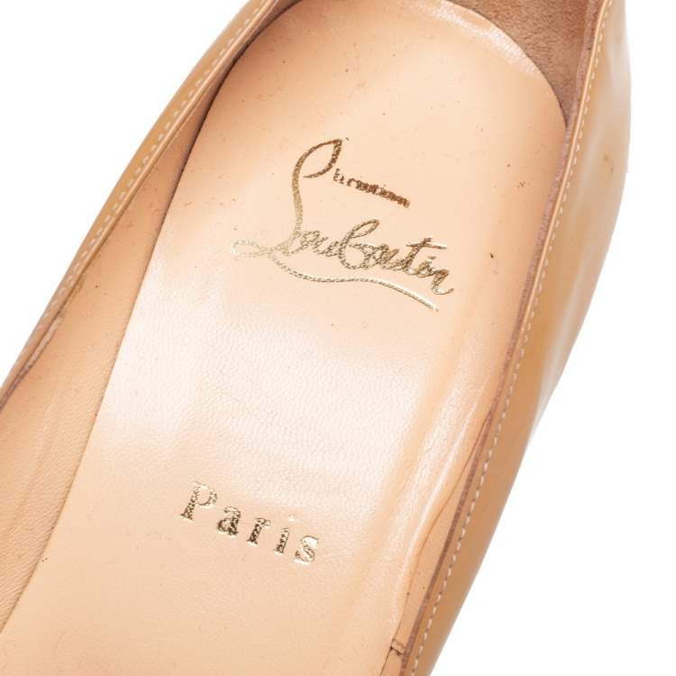 Pre Owned Christian Louboutin Beige Patent Buckle Detail Pumps Size 39.5