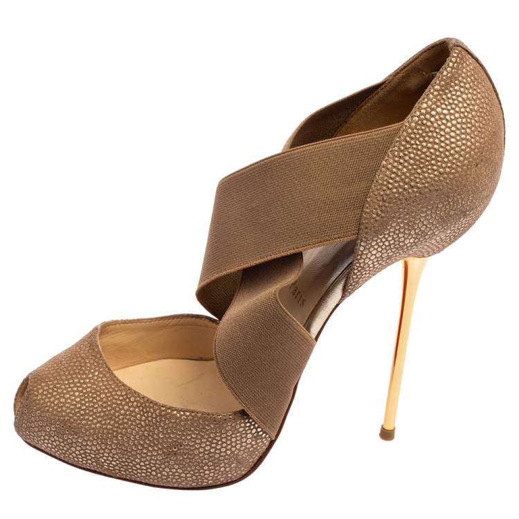 Pre Owned Christian Louboutin Beige Textured Leather Dorcet Peep Toe  Pumps Size 38.5