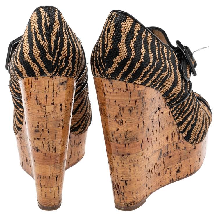 Pre Owned Christian Louboutin Brown Raffia Tiger Melides Wedge Sandals Size 38.5