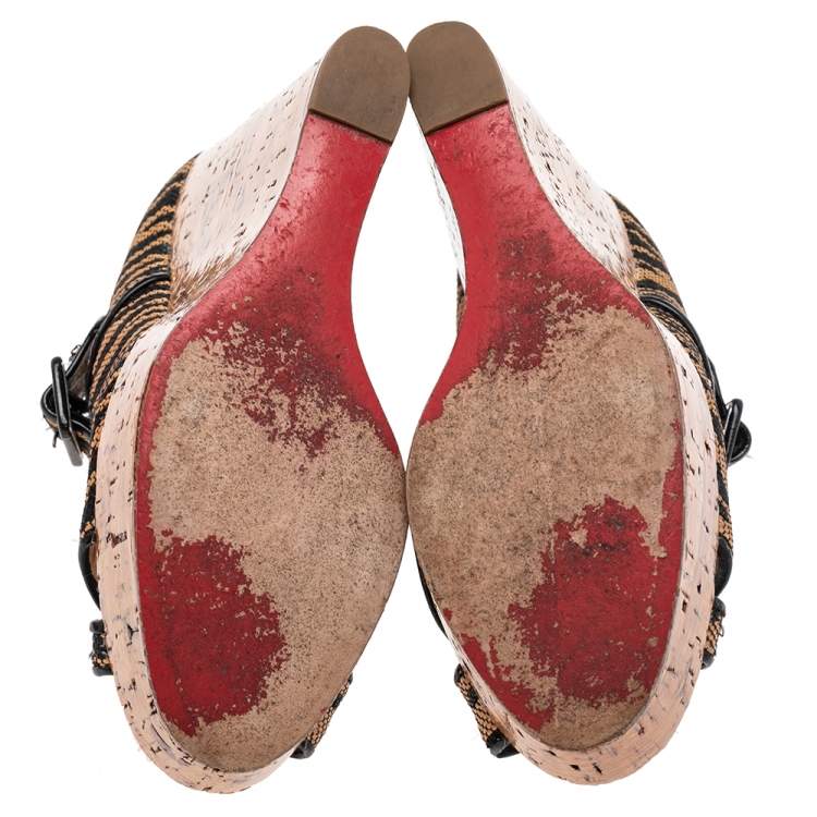 Pre Owned Christian Louboutin Brown Raffia Tiger Melides Wedge Sandals Size 38.5