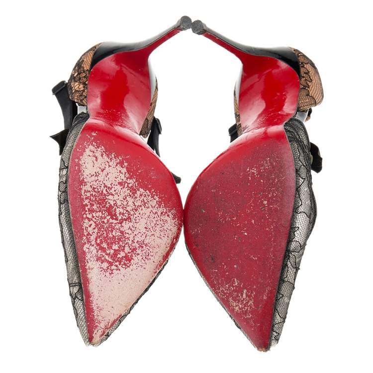 مملوكة مسبقًا Christian Louboutin Black Lace And Satin Hot Jeanbi 100 Pointed Pumps Size 37.5