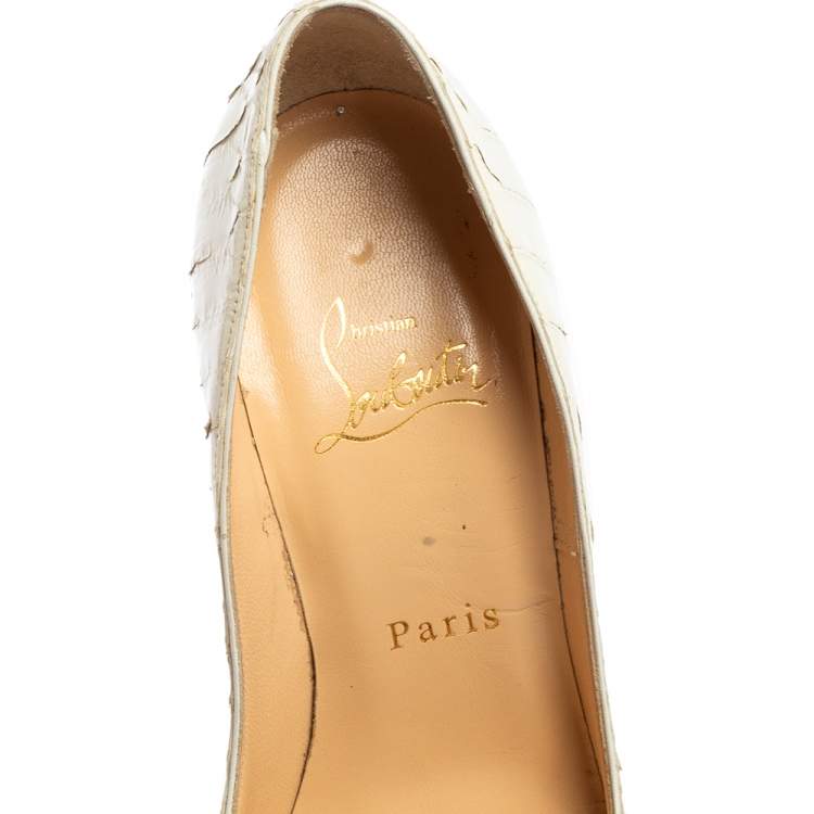 Pre Owned Christian Louboutin Cream Python Leather So Kate Pumps Size 35.5