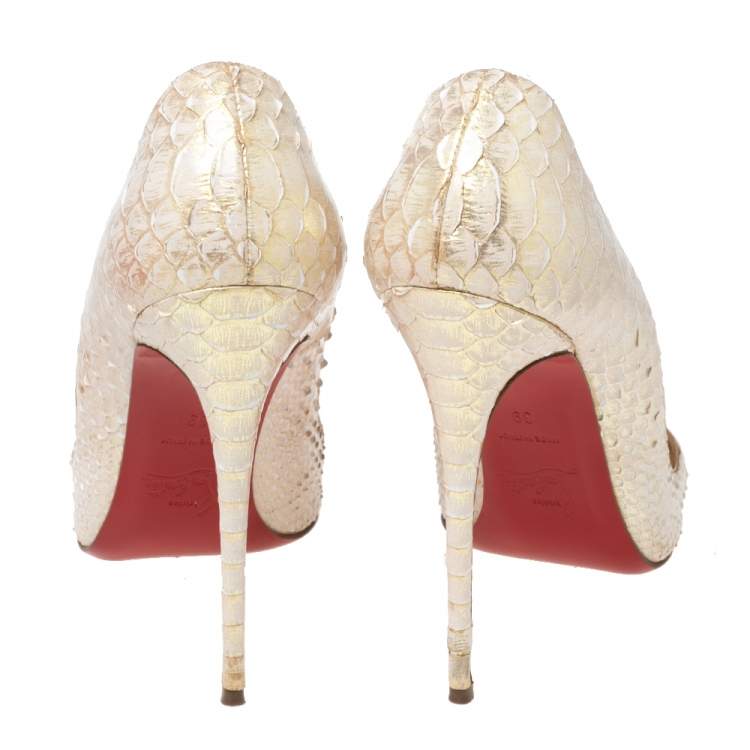 Pre Owned Christian Louboutin Cream/Gold Python Leather So Kate Pumps Size 39