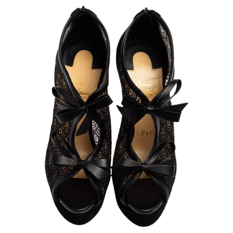 مملوكة مسبقًا Christian Louboutin Black Lace, Leather and Suede Empiralta Bow Peep-Toe Booties Size 36