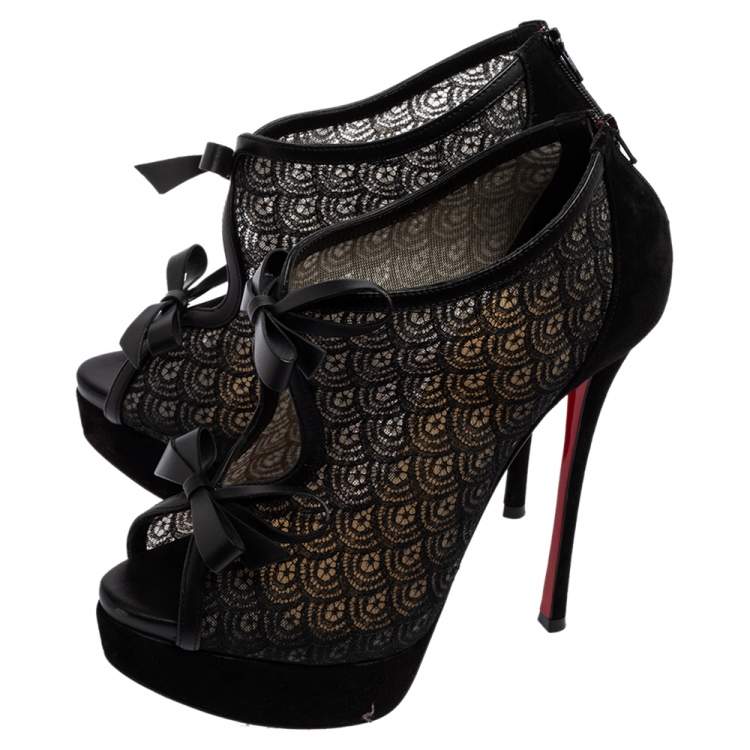 مملوكة مسبقًا Christian Louboutin Black Lace, Leather and Suede Empiralta Bow Peep-Toe Booties Size 36