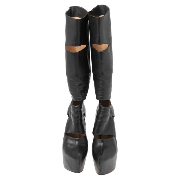 مملوكة مسبقًا Christian Louboutin Black Leather Knee Length Boots Size 37