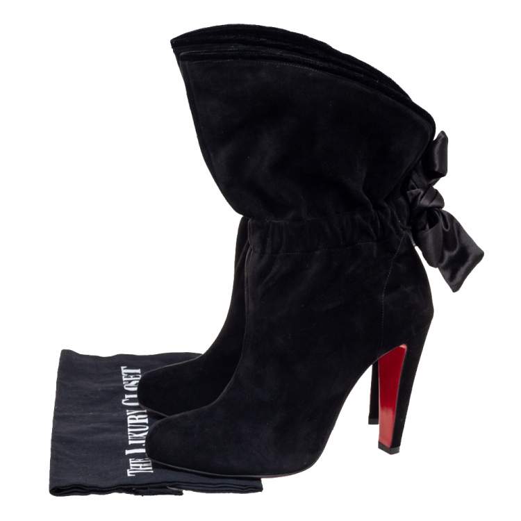 مملوكة مسبقًا Christian Louboutin Black Suede Kristofa Bow-Tie Ankle Boots Size 38.5