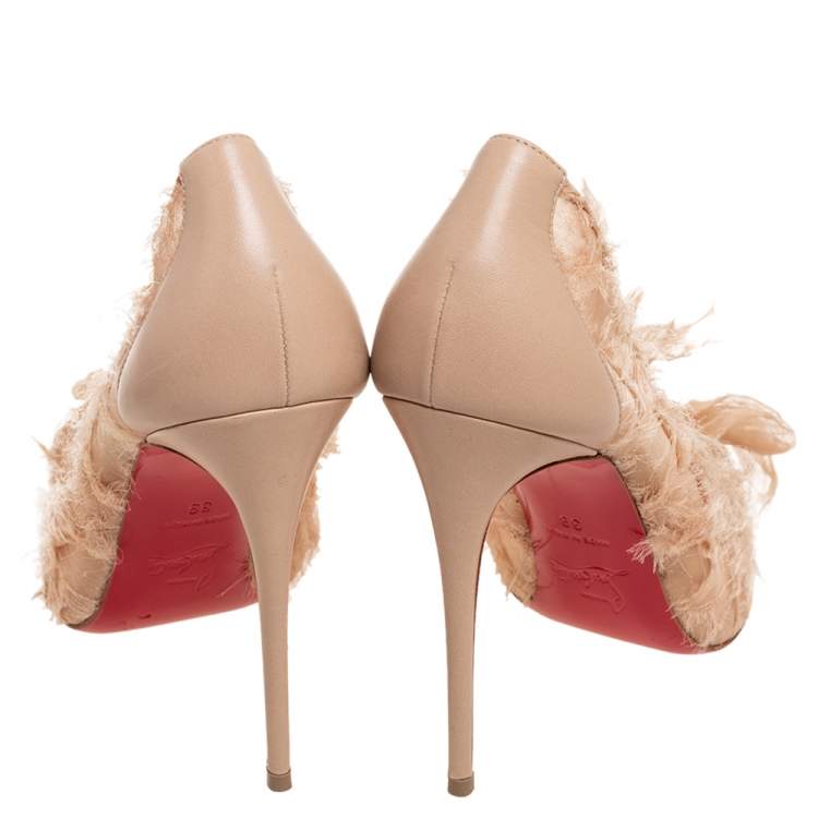 Pre Owned Christian Louboutin Beige Lace Fabric Delicatissima Pointed-Toe Pumps Size 39