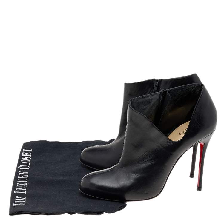 Pre Owned Christian Louboutin Black Leather Lisse Ankle Booties Size 37.5