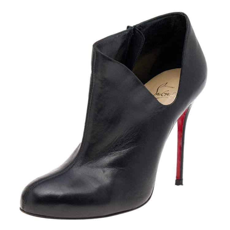 Pre Owned Christian Louboutin Black Leather Lisse Ankle Booties Size 37.5