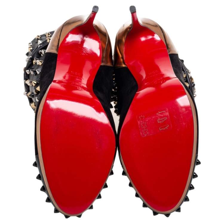 مملوكة مسبقًا Christian Louboutin Black Patent Leather and Suede Spike Wars Ankle Boots Size 39.5