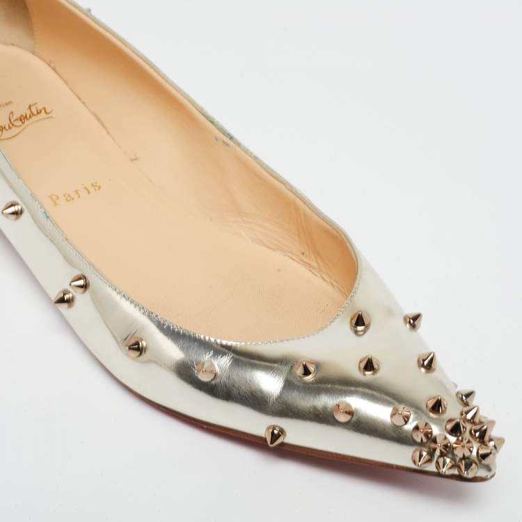 مملوكة مسبقًا Christian Louboutin Light Gold Leather Degraspike Ballet Flats Size 41