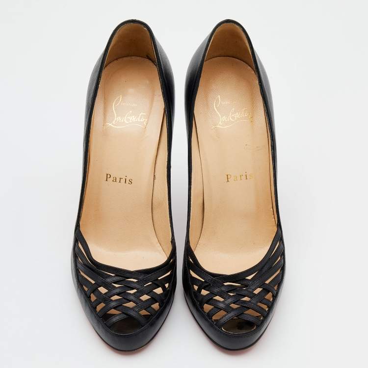 Pre Owned Christian Louboutin Black Leather Pumps Size 37.5