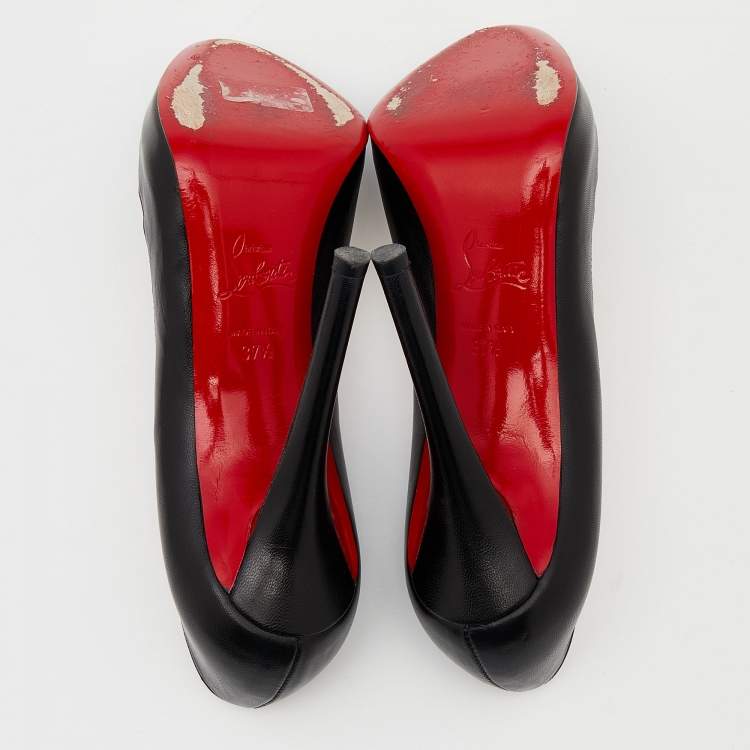 Pre Owned Christian Louboutin Black Leather Pumps Size 37.5