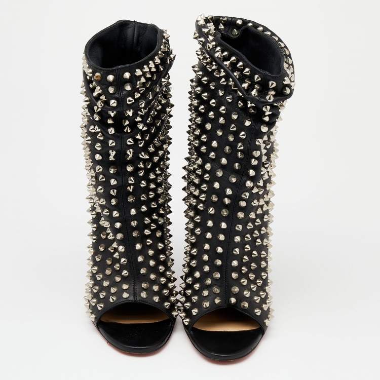 مملوكة مسبقًا Christian Louboutin Black Leather Spiked Guerilla Peep Toe Slouchy Ankle Boots Size 37.5