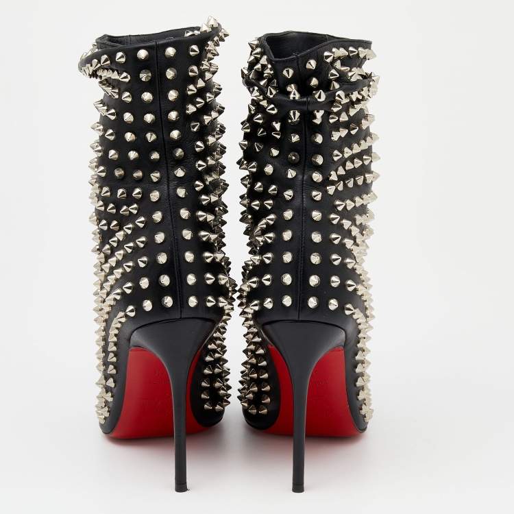 مملوكة مسبقًا Christian Louboutin Black Leather Spiked Guerilla Peep Toe Slouchy Ankle Boots Size 37.5