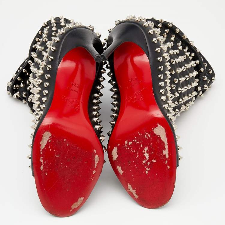 مملوكة مسبقًا Christian Louboutin Black Leather Spiked Guerilla Peep Toe Slouchy Ankle Boots Size 37.5