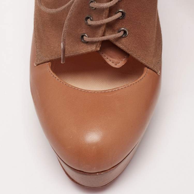 مملوكة مسبقًا Christian Louboutin Tan/Brown Leather and Canvas Lace-Up Ankle Booties Size 39.5