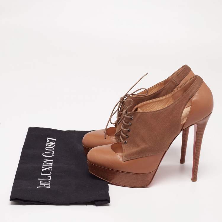 مملوكة مسبقًا Christian Louboutin Tan/Brown Leather and Canvas Lace-Up Ankle Booties Size 39.5