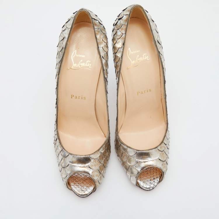 Pre Owned Christian Louboutin Metallic Two-Tone Python Very Prive Peep Toe Pumps Size 38