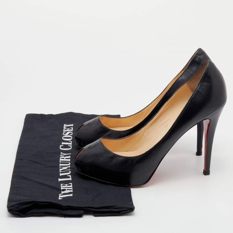 مملوكة مسبقًا Christian Louboutin Black Leather Mini Bout Peep Toe Pumps Size 38.5