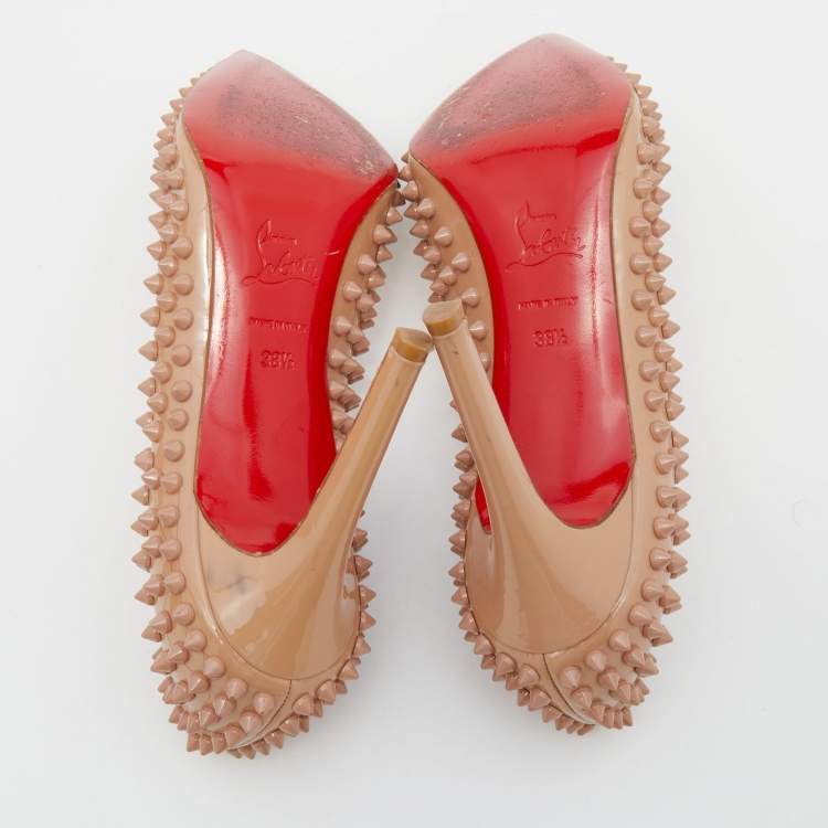 Pre Owned Christian Louboutin Beige Patent Leather Pigalle Spikes Pumps Size 38.5
