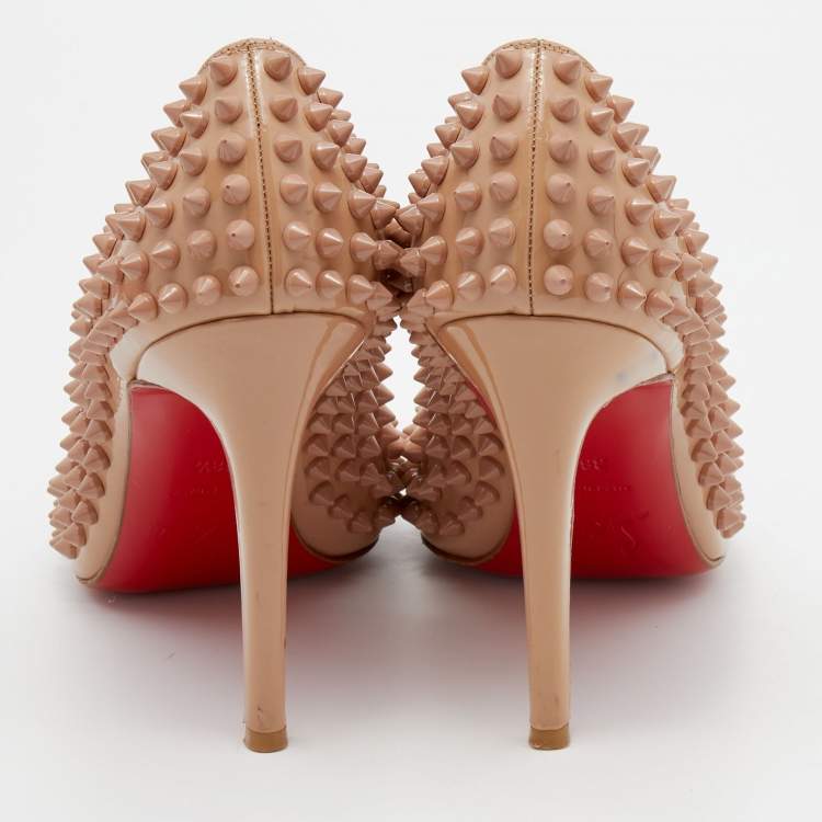 Pre Owned Christian Louboutin Beige Patent Leather Pigalle Spikes Pumps Size 38.5