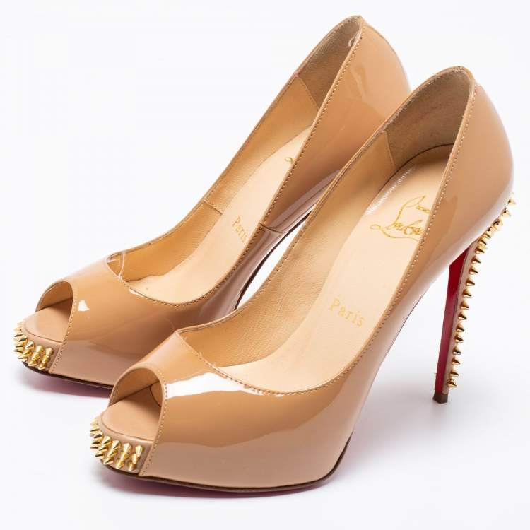 Pre Owned Christian Louboutin Beige Patent Leather New Very Prive Studded Peep-Toe Pumps Size 35