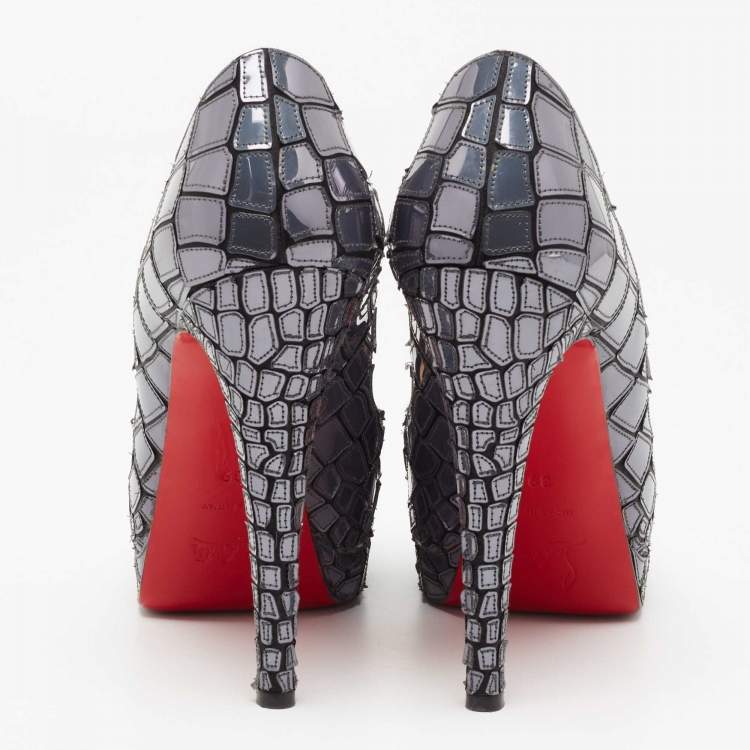 مملوكة مسبقًا Christian Louboutin Slate Grey/Black Patent Leather and Satin Mosaic Sobek Peep-Toe Platform Pumps Size 39