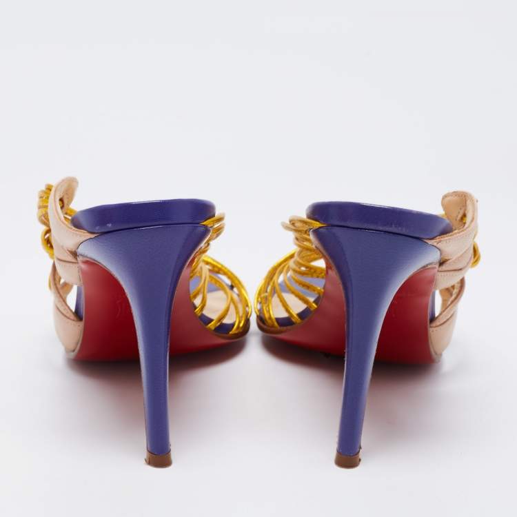 Pre Owned Christian Louboutin Metallic Gold/Beige Leather Strappy Frescobaldi Sandals Size 36