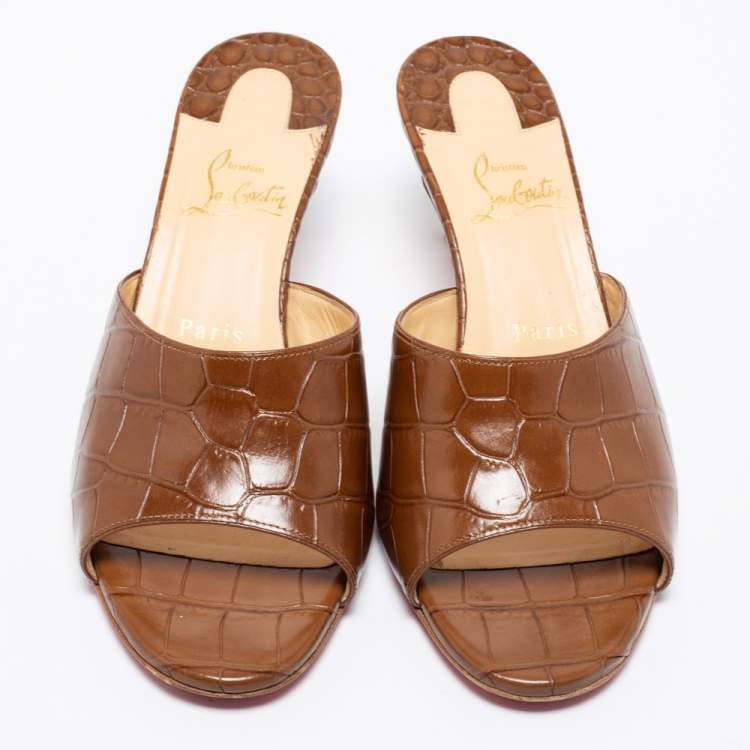 Pre Owned Christian Louboutin Brown Croc Embossed Leather East Open Toe Slide Sandals Size 38.5