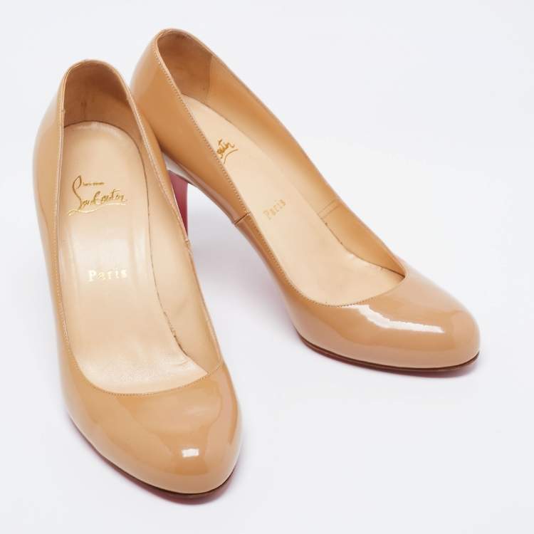Pre Owned Christian Louboutin Beige Patent Leather Simple Round Toe Pumps Size 39.5