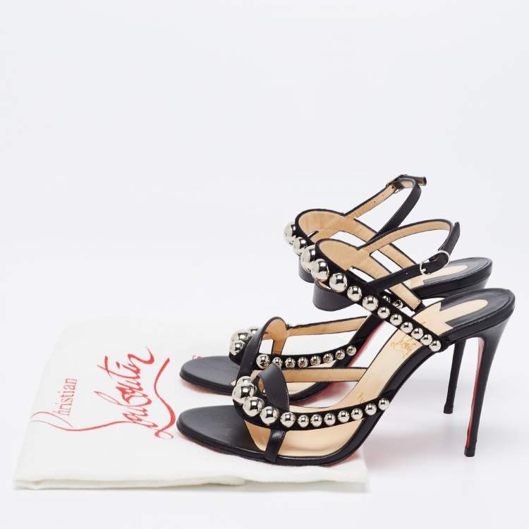 مملوكة مسبقًا Christian Louboutin Black Leather Galeria Studded Sandals Size 38.5