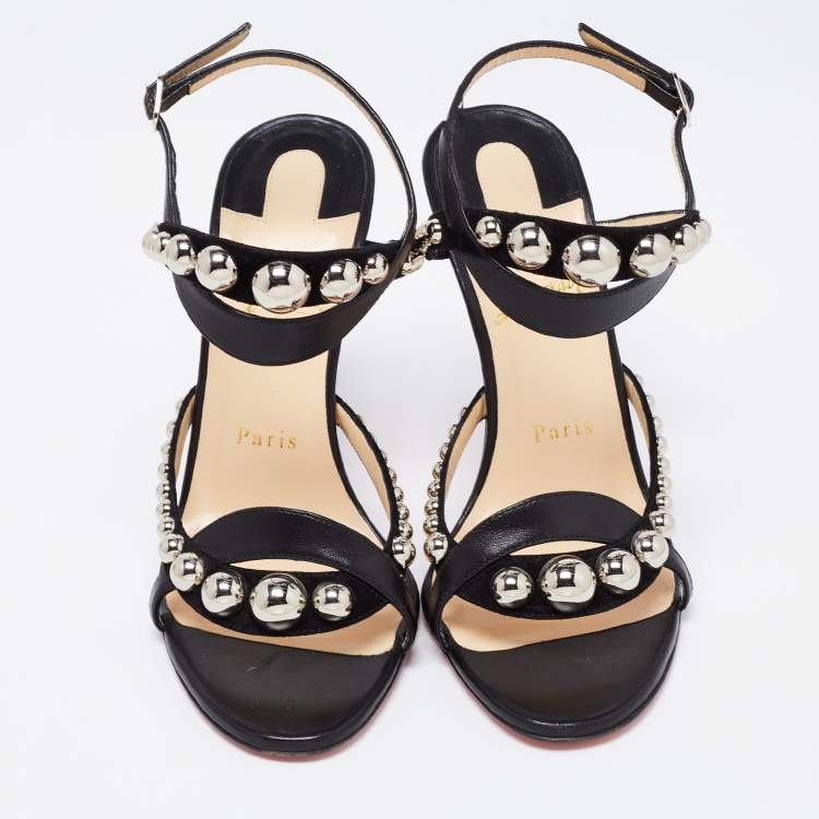 مملوكة مسبقًا Christian Louboutin Black Leather Galeria Studded Sandals Size 38.5