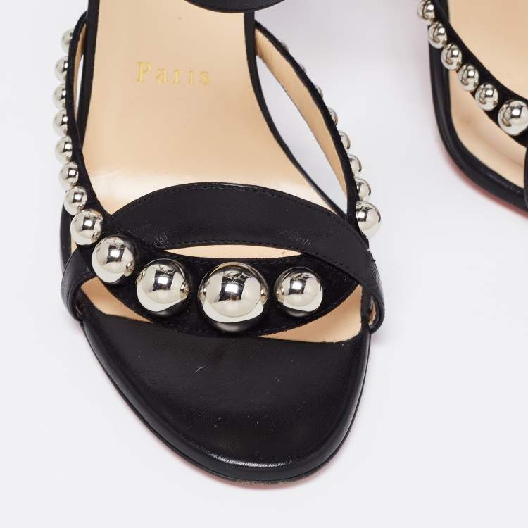 مملوكة مسبقًا Christian Louboutin Black Leather Galeria Studded Sandals Size 38.5